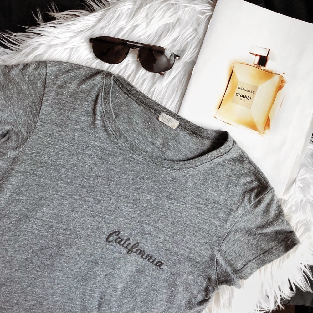 BRANDY MELVILLE GREY "CALIFORNIA" CROP TOP